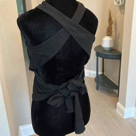 Black open back halter top - Picture 2 of 2